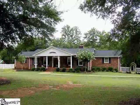 128 Cater Dr, Easley, SC 29642 photo 1