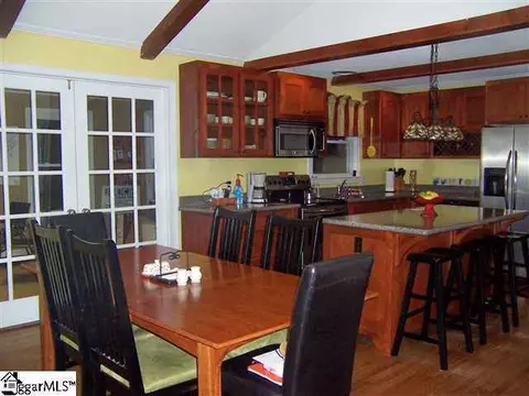 128 Cater Dr, Easley, SC 29642 photo 4