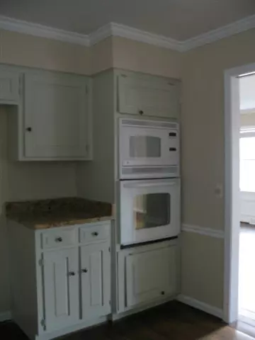 618 Pinecrest Dr, Seneca, SC 29678 photo 9