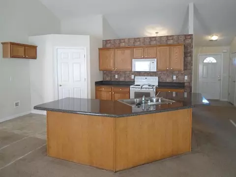 113 Beverly Dr, Easley, SC 29640 photo 2