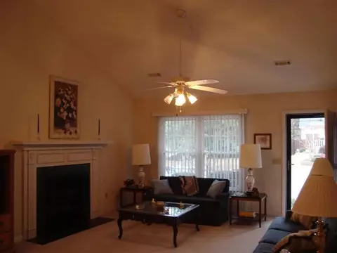 102 Baldwin Pl, Easley, SC 29642 photo 2