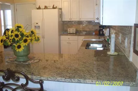 102 Carrie Leigh Ln, Pendleton, SC 29670 photo 2
