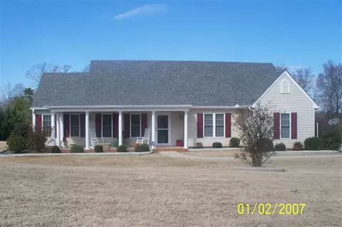 102 Carrie Leigh Ln, Pendleton, SC 29670 photo 1