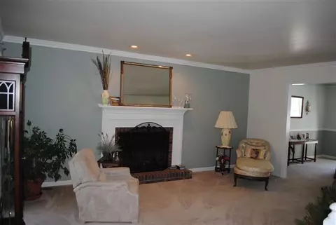 221 Evans Dr, Central, SC 29630 photo 4