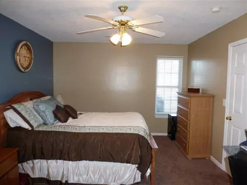 102 Periwinkle Ct #WHISPERING OAKS, Pendleton, SC 29670 photo 4