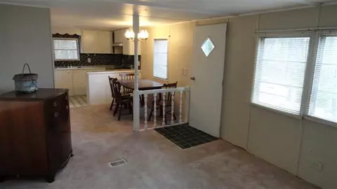 129 Peninsula Dr, Starr, SC 29684 photo 9