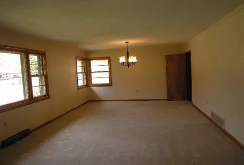 202 Lark Cir, Clemson, SC 29631 photo 3