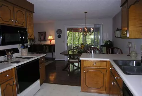 192 Heather Dr, Central, SC 29630 photo 11