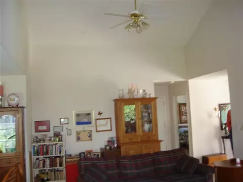 121 Grand Oak Cir, Pendleton, SC 29670 photo 2