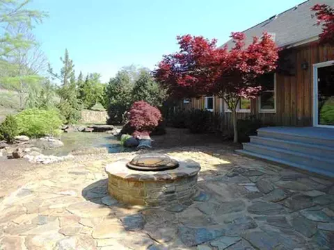 421 Pace Valley Rd, Easley, SC 29640 photo 2