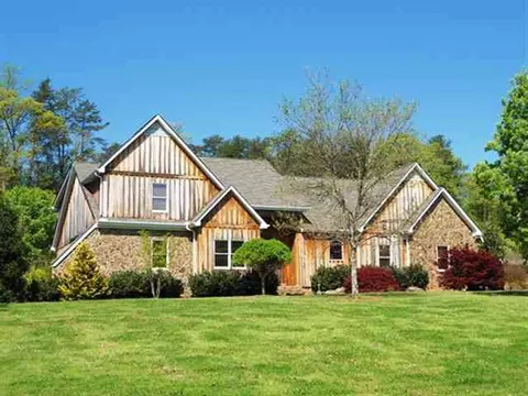421 Pace Valley Rd, Easley, SC 29640 photo 1