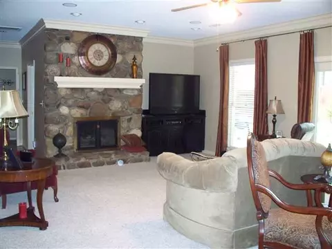 202 Sun Blvd, Easley, SC 29642 photo 8