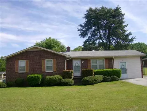 401 Frank St, Easley, SC 29642 photo 2
