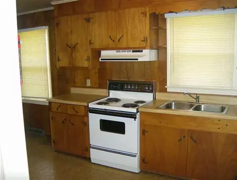 401 Frank St, Easley, SC 29642 photo 4
