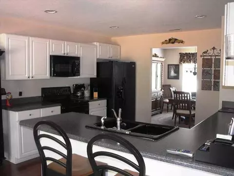129 Stevens Ct, Williamston, SC 29697 photo 3