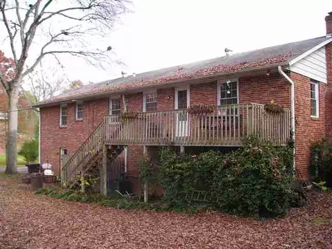 823 Warley Cir, Pendleton, SC 29670 photo 2