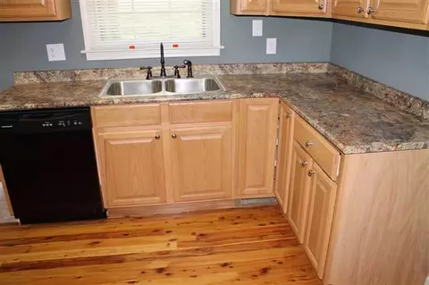 114 Pine Forest Dr, Easley, SC 29642 photo 3