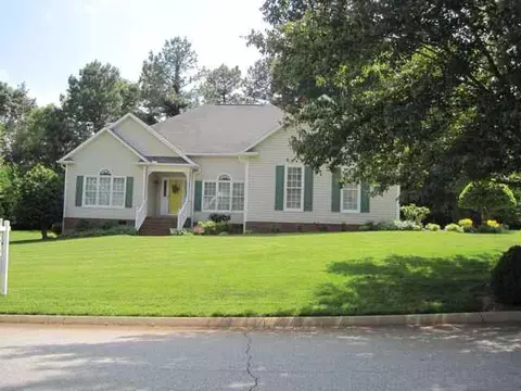 307 Stonewall Dr, Easley, SC 29642 photo 1