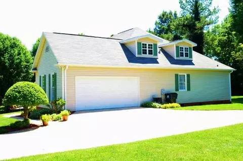 307 Stonewall Dr, Easley, SC 29642 photo 2