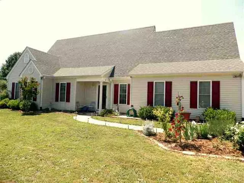 101 Ascot Dr, Easley, SC 29642 photo 1