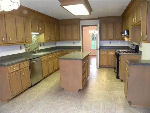 103 Hanford Close, Easley, SC 29642 photo 4
