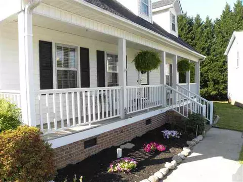 106 Allison Ct, Easley, SC 29642 photo 2