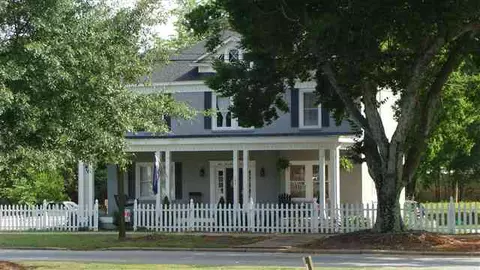 103 S John Main St, Walhalla, SC 29691 photo 3