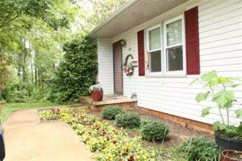 169 Morningside Dr, Easley, SC 29640 photo 1