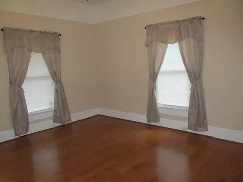 109 Pickens St, Easley, SC 29640 photo 5