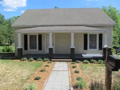 109 Pickens St, Easley, SC 29640 photo 1