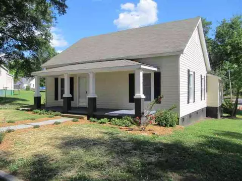 109 Pickens St, Easley, SC 29640 photo 2