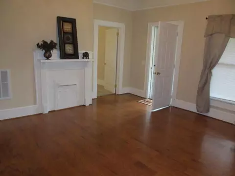 109 Pickens St, Easley, SC 29640 photo 4