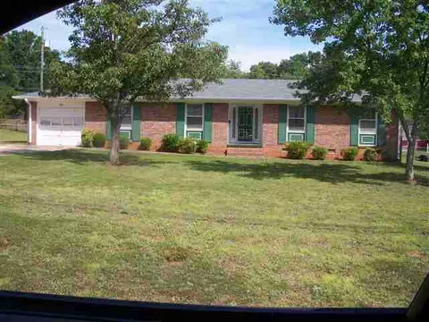 1424 E Calhoun, Anderson, SC 29621 photo 1