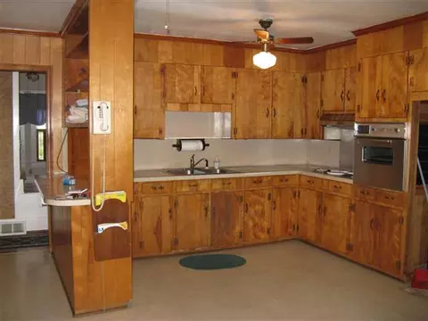 305 Heyward Ave, Honea Path, SC 29654 photo 6