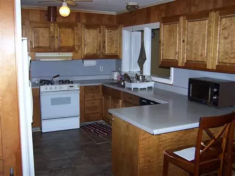 1003 Old Denver School Rd, Pendleton, SC 29670 photo 2