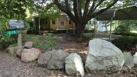 215 Rock Ln, Seneca, SC 29678 photo 1