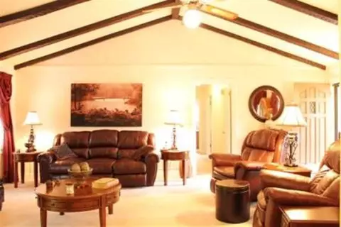 103 Summer Dr, Easley, SC 29642 photo 2