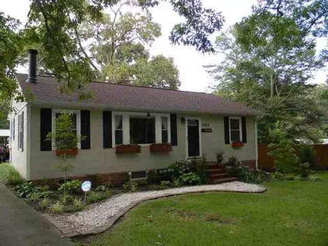 1004 Hopkins Ave, Pendleton, SC 29670 photo 1