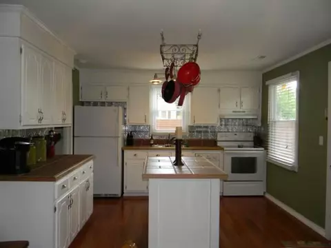 1004 Hopkins Ave, Pendleton, SC 29670 photo 7