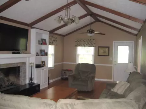 102 Merri Ln, Easley, SC 29642 photo 4