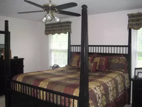 102 Merri Ln, Easley, SC 29642 photo 8