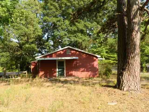 501 E Broad St, Iva, SC 29655 photo 3
