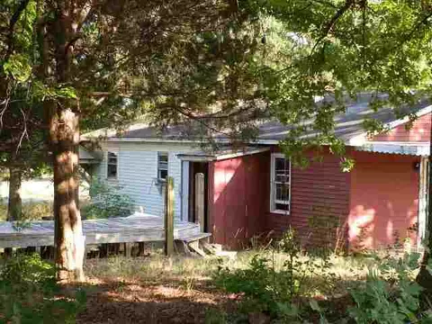 501 E Broad St, Iva, SC 29655 photo 2