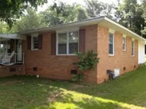 13 Diane Ave, West Pelzer, SC 29669 photo 4