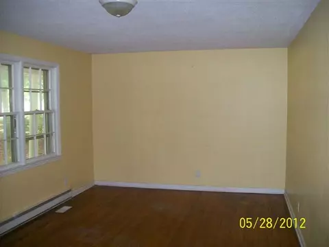 2 Crescent Dr, Williamston, SC 29697 photo 2