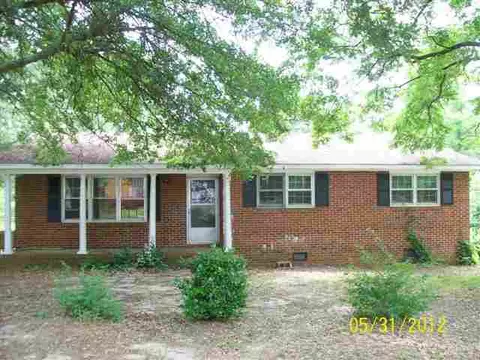 2 Crescent Dr, Williamston, SC 29697 photo 1