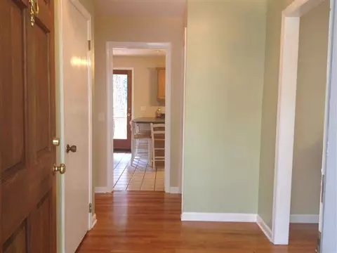 214 Heather Dr, Central, SC 29630 photo 4
