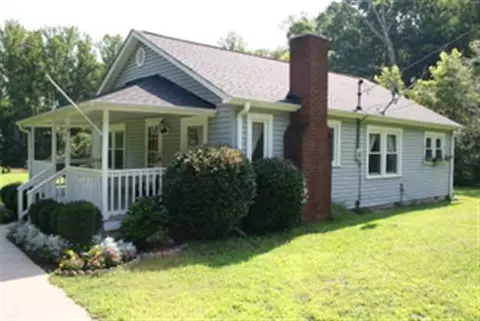 412 Johnson Rd, Central, SC 29630 photo 2