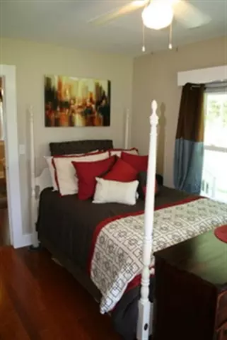 412 Johnson Rd, Central, SC 29630 photo 9