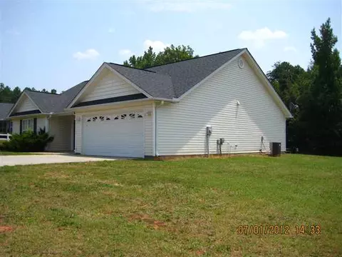 105 Mcbrie Ln, Pendleton, SC 29670 photo 3